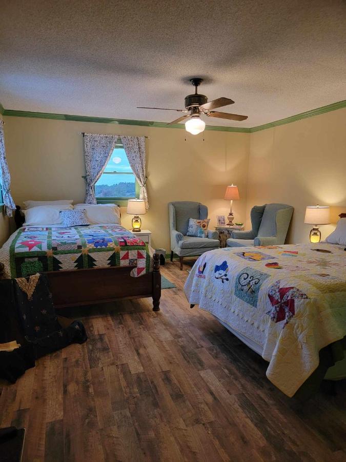 Moonlight Manor Bed & Breakfast Floyd Εξωτερικό φωτογραφία
