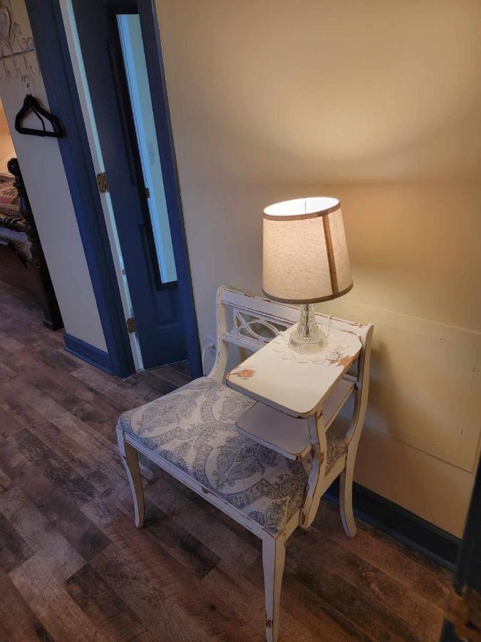Moonlight Manor Bed & Breakfast Floyd Εξωτερικό φωτογραφία